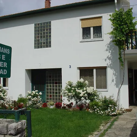 And Mirjana بيت ضيافة بيبينيا